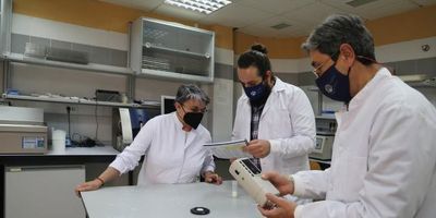 Research team working at the University of Cordoba Milk Lab